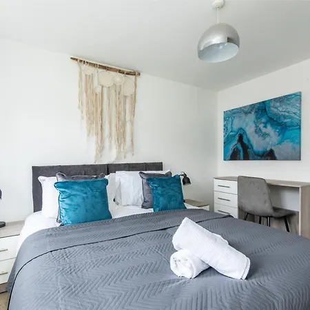 3 Bed Gem In Pontefract For Easy Commutes To Leeds And Wakefield Villa Exterior photo