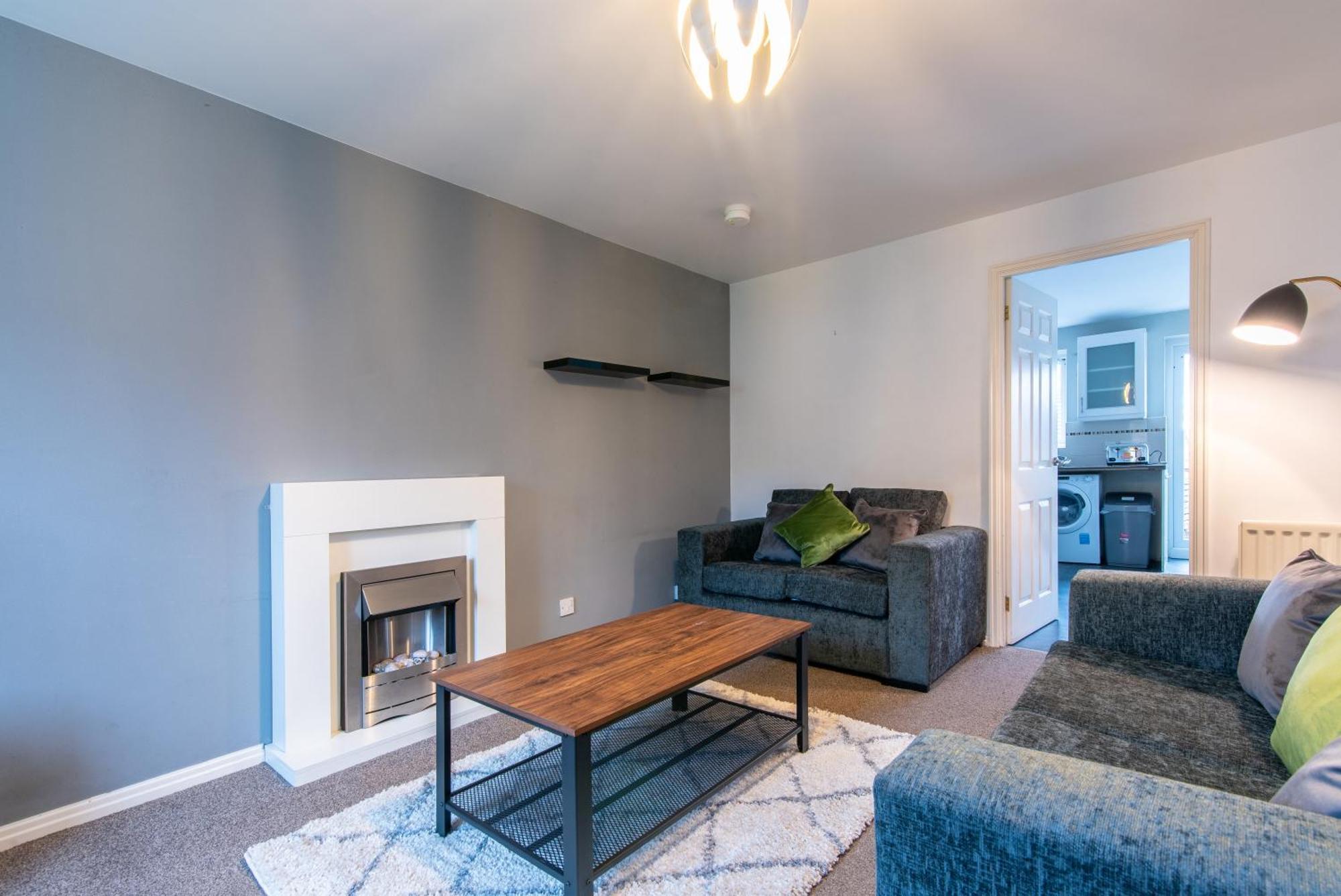 3 Bed Gem In For Easy Commutes To Leeds And Wakefield *