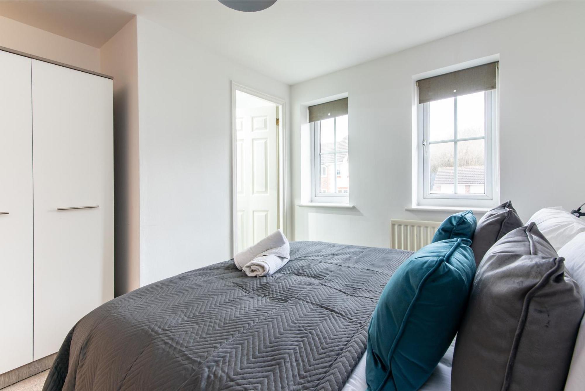 3 Bed Gem In For Easy Commutes To Leeds And Wakefield *